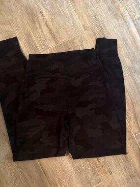 Lululemon Black Camo Align Joggers